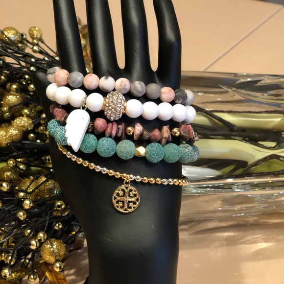 Fashion Style Bracelet - Picture 2 of 5